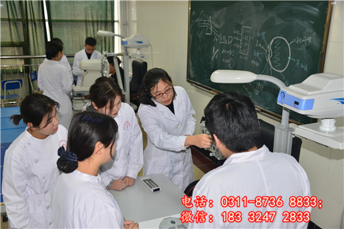 口腔醫學專科多久可以考助理醫師和執業醫師證