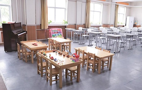 石家莊東華鐵路學校學前教育專業學費多少？