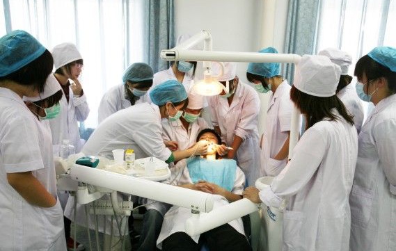 河北同仁醫學中等專業學校辦學多少年了？