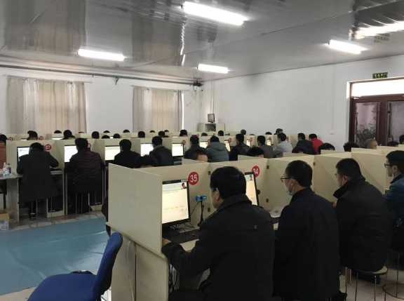 電工證是全國(guó)通用嗎？怎么報(bào)名電工證考試？