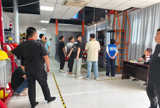 高處作業(yè)證怎么報(bào)名 高處作業(yè)證的考試難度大嗎